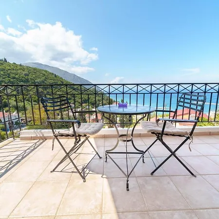 Giannatos Studios- Isabella