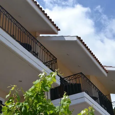 Giannatos Studios- Isabella Poros (Kefalonia)