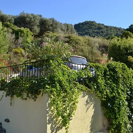 Giannatos Studios * Poros (Kefalonia)