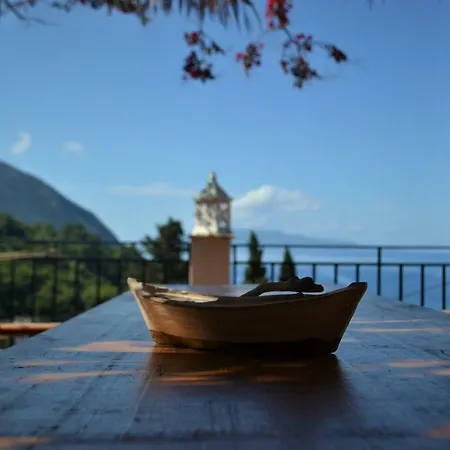 Giannatos Studios- Isabella Poros (Kefalonia)